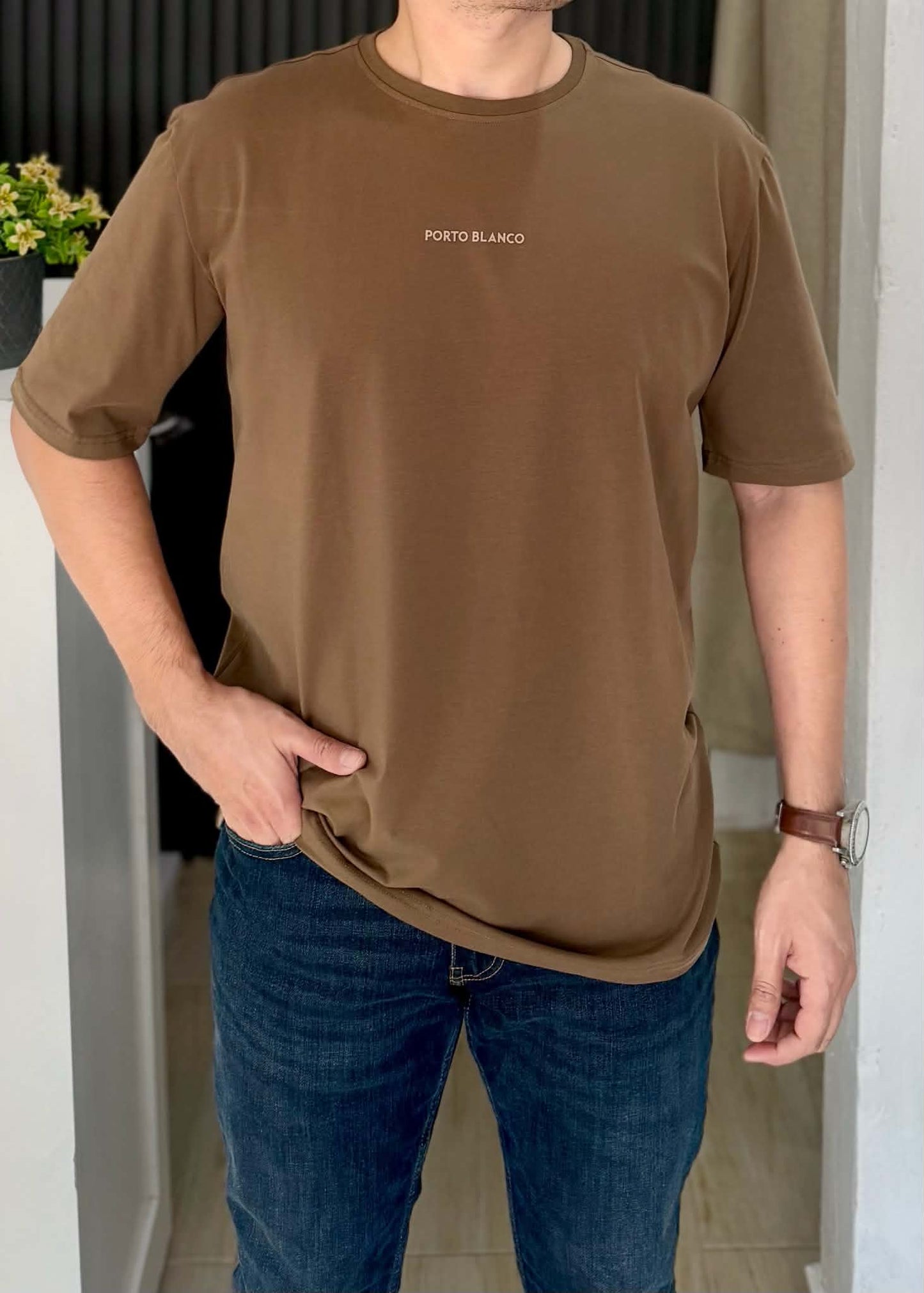 Playera Oversize Café de Algodón con Spandex para Hombre | Ultra Suave y Elástica