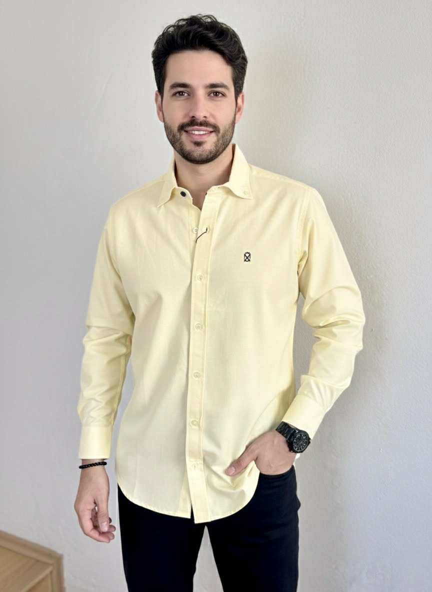 Camisa amarilla