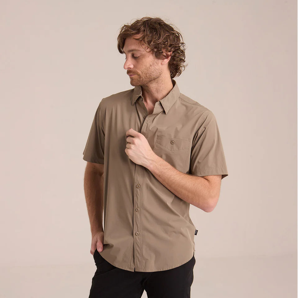 Camisa Explorer Manga Corta Hombre Verde Militar Alto Rendimiento