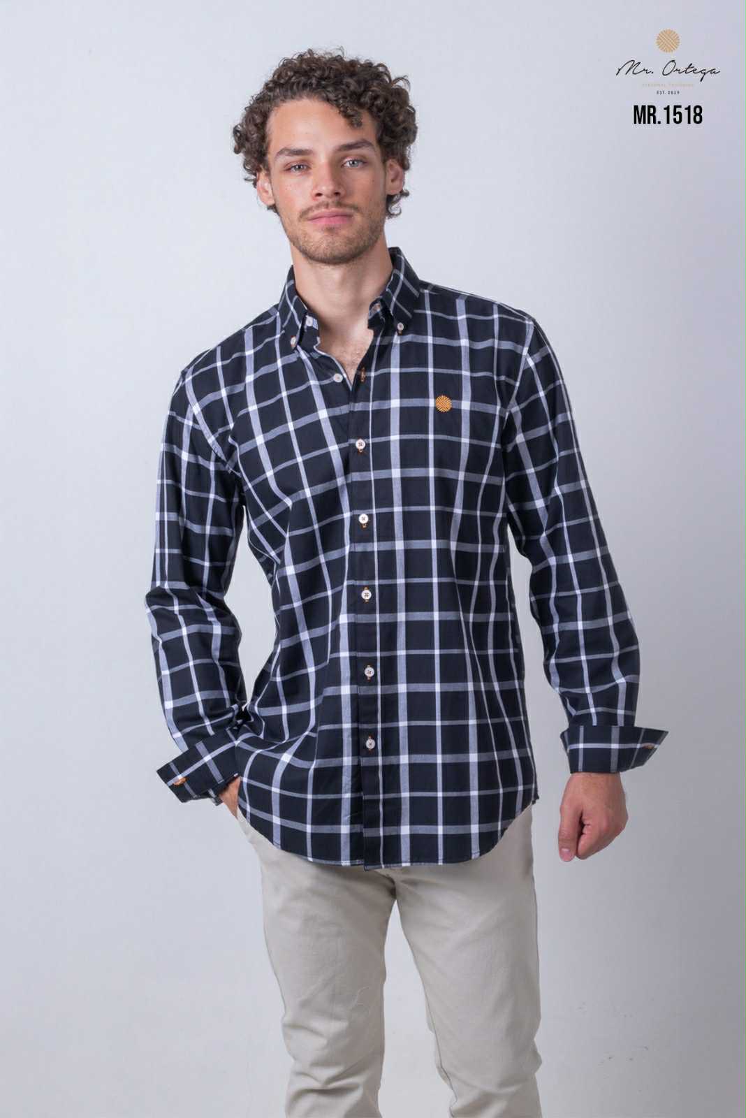 Camisa De Manga Larga A Cuadros Negros MR-1518