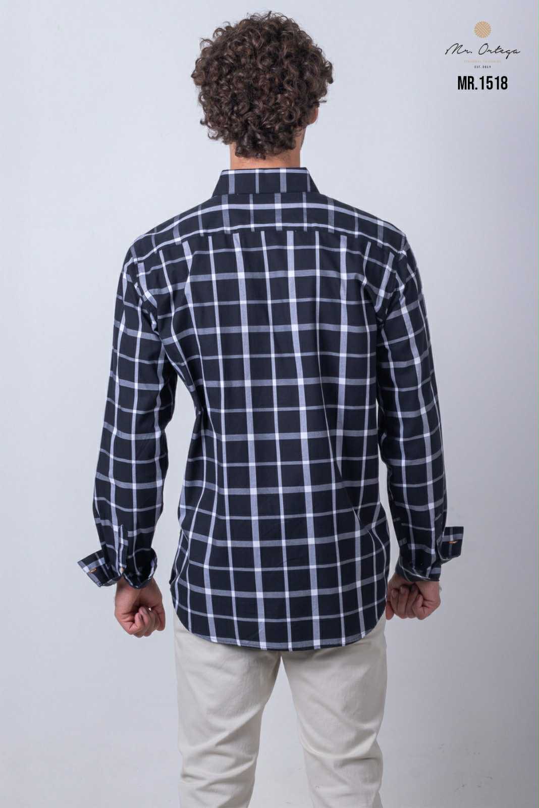 Camisa De Manga Larga A Cuadros Negros MR-1518