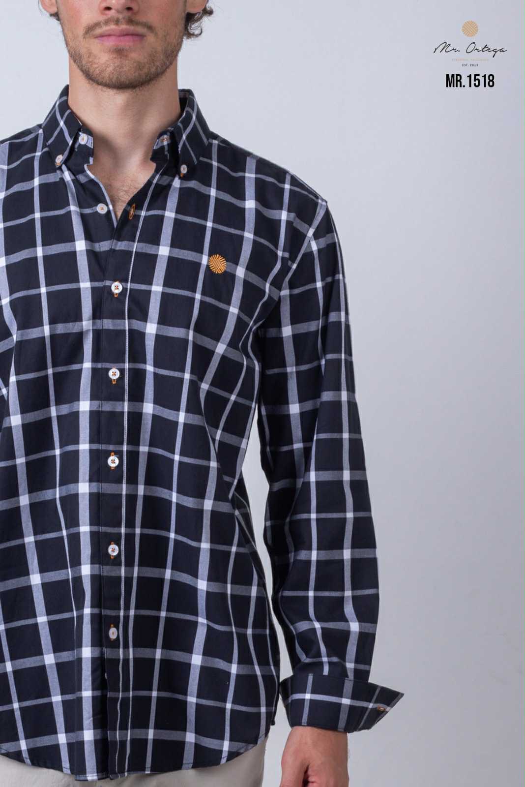 Camisa De Manga Larga A Cuadros Negros MR-1518