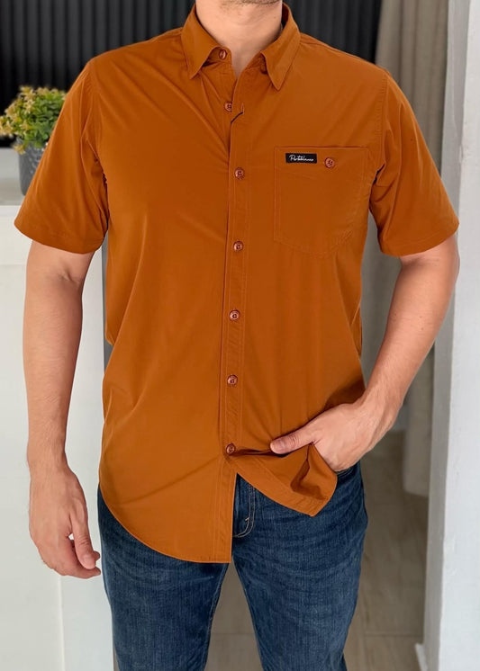 Camisa Manga Corta Color Shedrón para Hombre | Tela Ultraligera, Suave y Cómoda