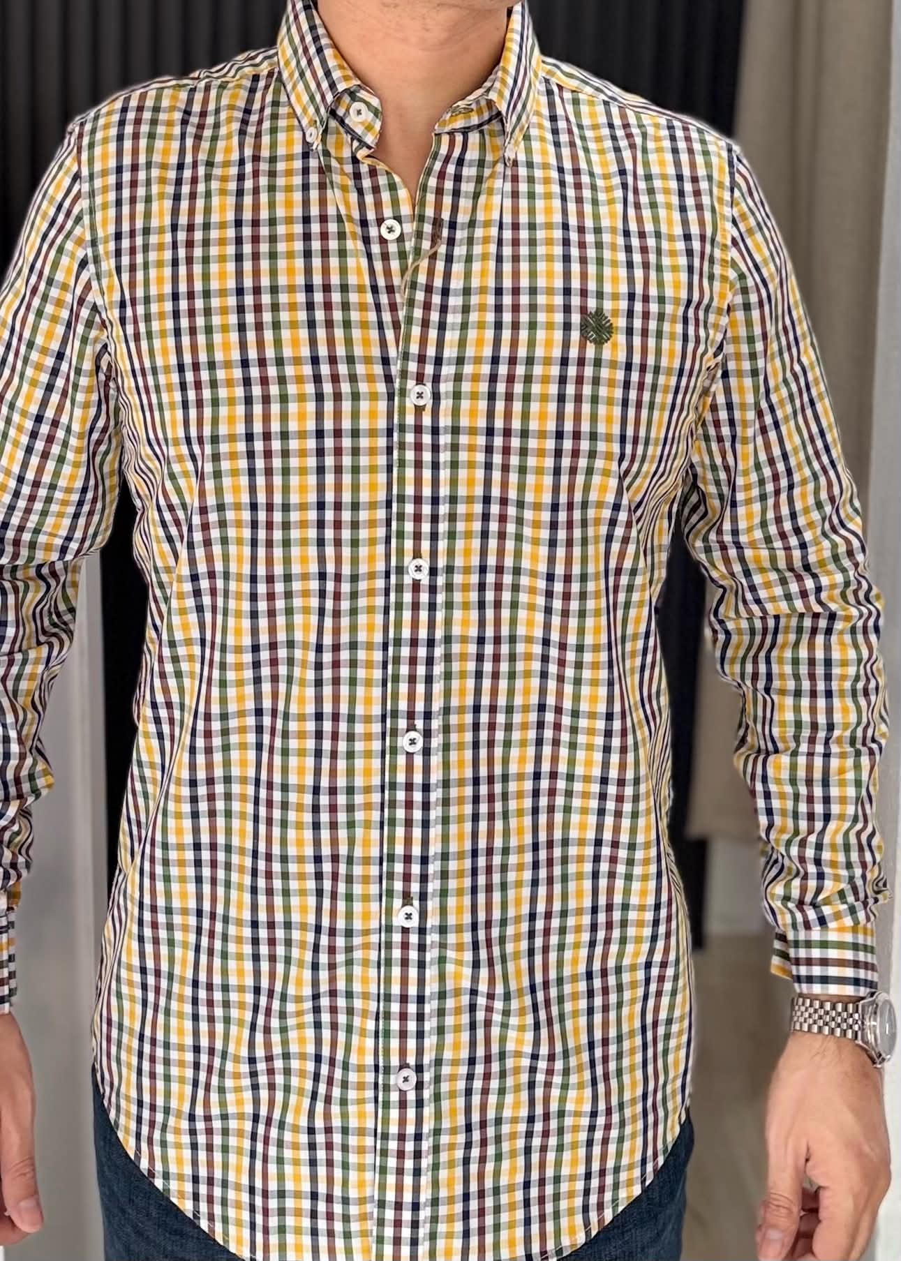 Camisa de Manga Larga Corte Fit MiniCuadros Amarillo, Verde, Café
