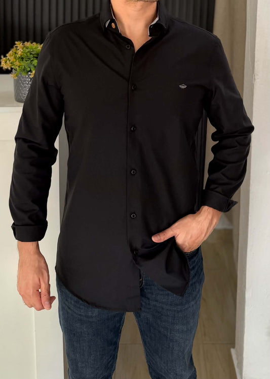 Camisa Manga Larga Negra de Algodón para Hombre | Botones de Madera y Corte Elegante