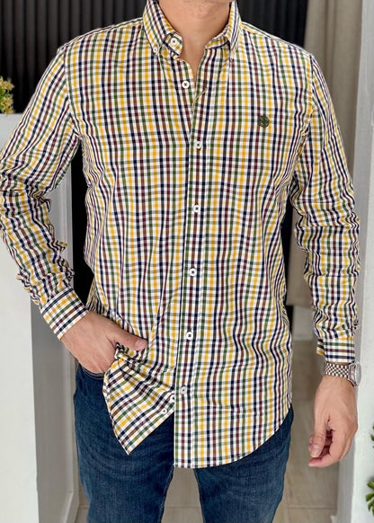 Camisa de Manga Larga Corte Fit MiniCuadros Amarillo, Verde, Café